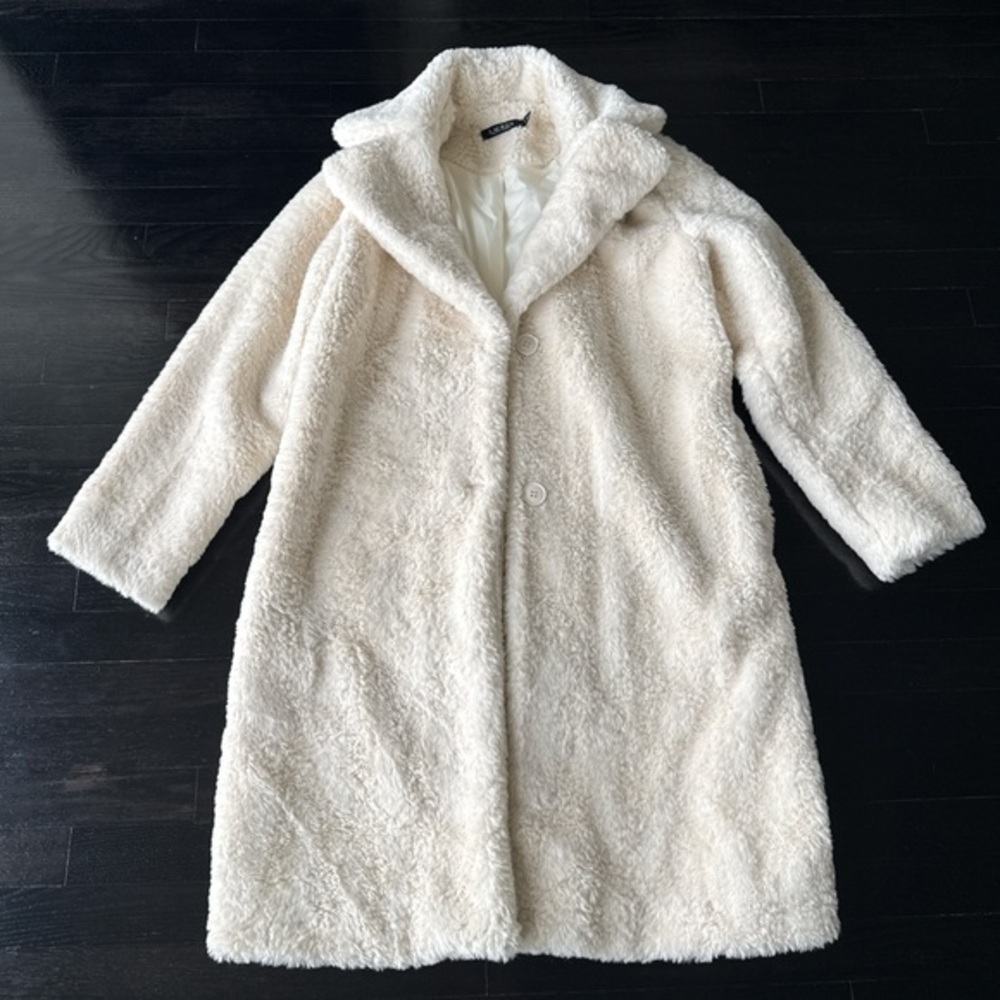 Vintage Lauren by Ralph Lauren, White faux fur jacket Mid length size Medium - Picture 2 of 6